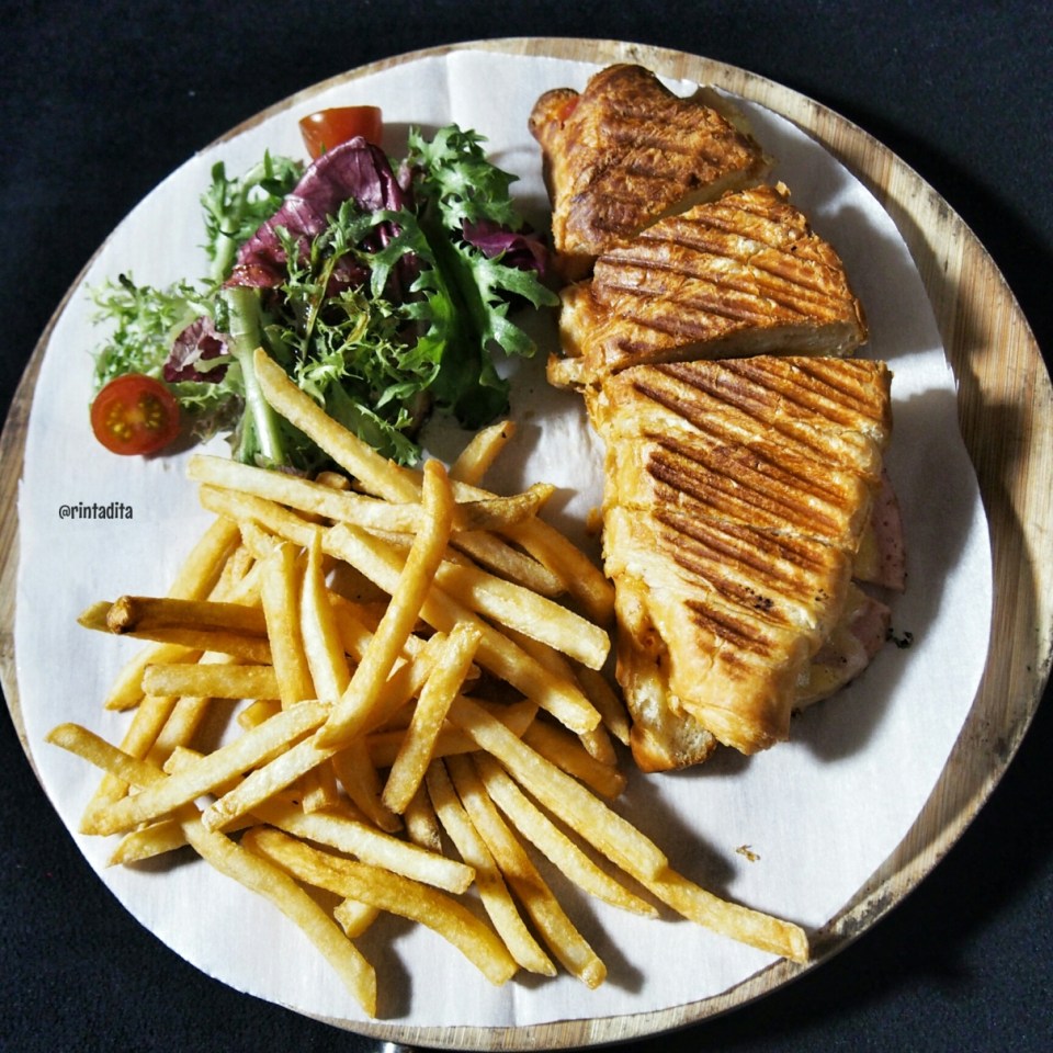 roca-artotel-jakarta