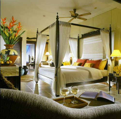 Floral-Suite-Bedroom