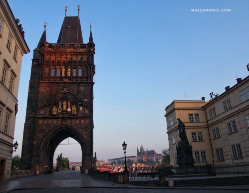 charles-bridge-morning