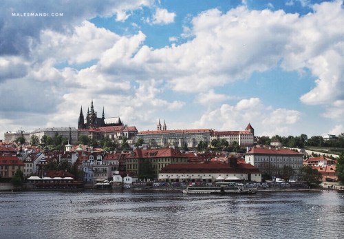 river-side-prague